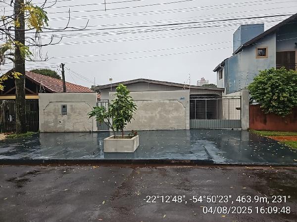 Casa em Dourados, Parque Alvorada, Rua Reinaldo Bianchi, N. 941, Lote 21 Qd. 37, MS. Área: 81.86m2