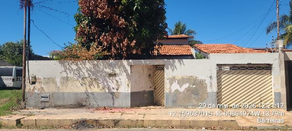 Casa em Barreiras, Antonio Geraldo, Rua Santa Cruz, N. 93, Qd A6, BA. Área: 179.93m2