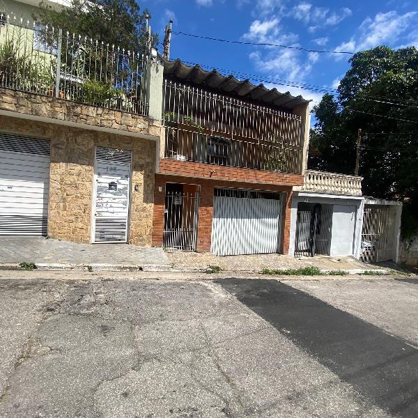 Casa em São Paulo, Jardim Peri, Rua Pimentel Brandao, N. 105,, SP. Área: 80m2