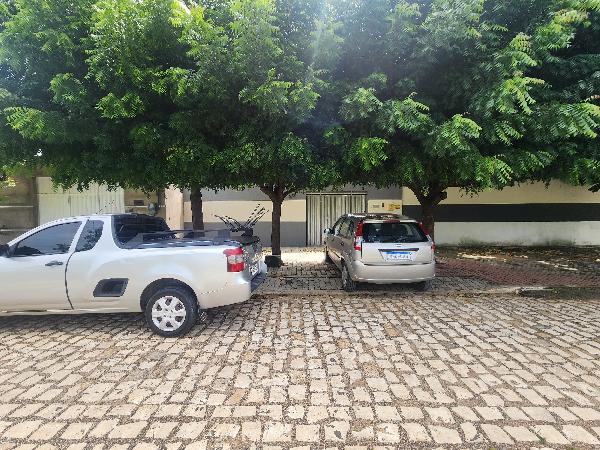 Casa em Mossoró, Abolicao, Rua Severino Tavares Da Silva, N. 49,, RN. Área: 76.96m2