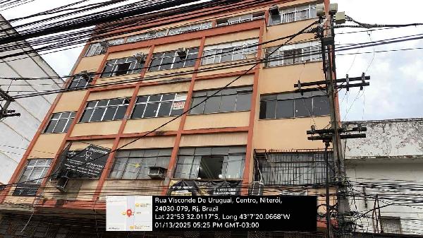 Apartamento em Niterói, Centro, Rua Visconde De Uruguai, N. 464, Apto 203, RJ. Área: 82m2 Apartamento em Niterói, Centro, Rua Visconde De Uruguai, N. 464, Apto 203, RJ. Área: 82m2