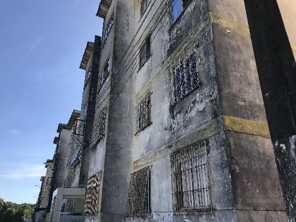 Apartamento em Salvador, Pituacu, Avenida Professor Pinto De Aguiar, N. 148, Apto 301, Bloco 148-D, BA. Área: 60.48m2