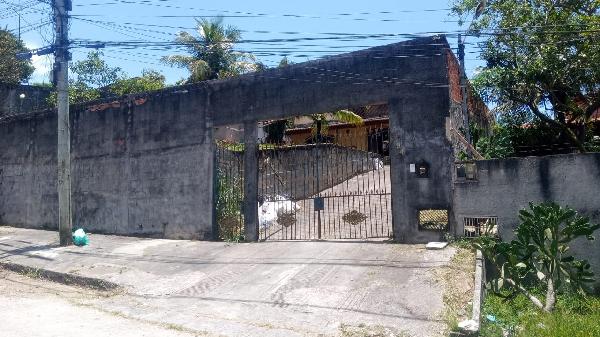Casa em São Gonçalo, Rio Do Ouro, Rua Bernardo Fontenelle N 131 Sn 94, N. 94, Lote, RJ. Área: 307.06m2