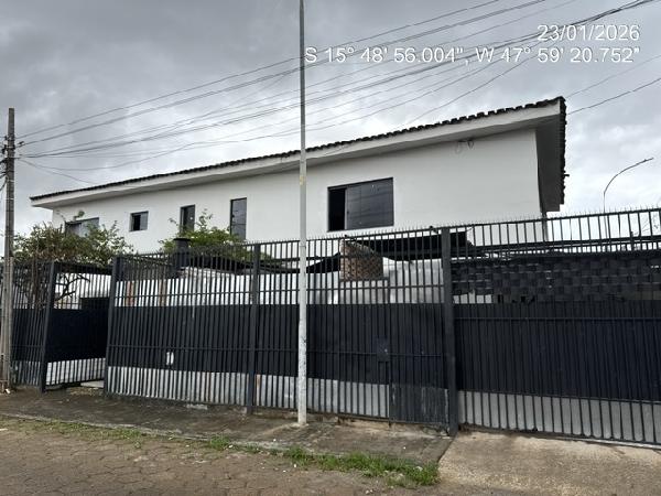 Casa em Brasília, Guara I, Qi-10 Conjunto B, N. 114,, DF. Área: 228m2