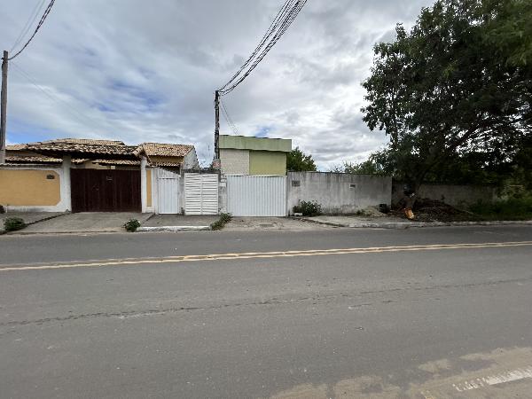 Apartamento em Maricá, Jardim Atlantico, Rua Douglas Marques Rienti, N. 1185, Apto 202, Lt 33 Qd 436, RJ. Área: 54m2