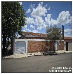 Casa em Botucatu, Jardim Brasil, Rua Seichi Konishi, N. 272, Lt A-1, SP. Área: 169.48m2