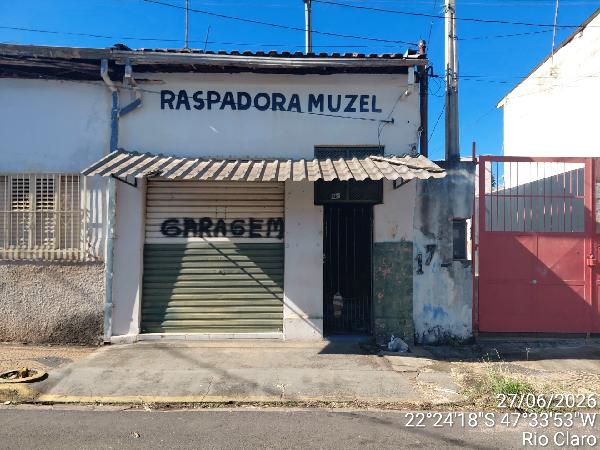 Casa em Rio Claro, Zona Central, Rua 6, N. 1758,, SP. Área: 91m2