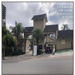 Casa em Porto Alegre, Jardim Carvalho, Rua Attilio Bilibio, N. 120, 128, RS. Área: 223.41m2