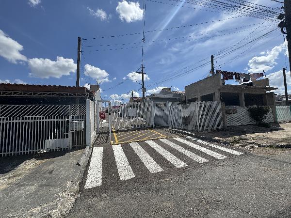 Casa em Fazenda Rio Grande, Gralha Azul, Rua Chopim, N. 710, Casa44, Esq., PR. Área: 92.27m2 Casa em Fazenda Rio Grande, Gralha Azul, Rua Chopim, N. 710, Casa44, Esq., PR. Área: 92.27m2