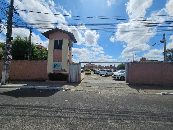 Apartamento em Maracanaú, Alto Da Mangueira, Rua Vicente Ferreira Goes, N. 148, Apto 202, Bl T, CE. Área: 40.75m2