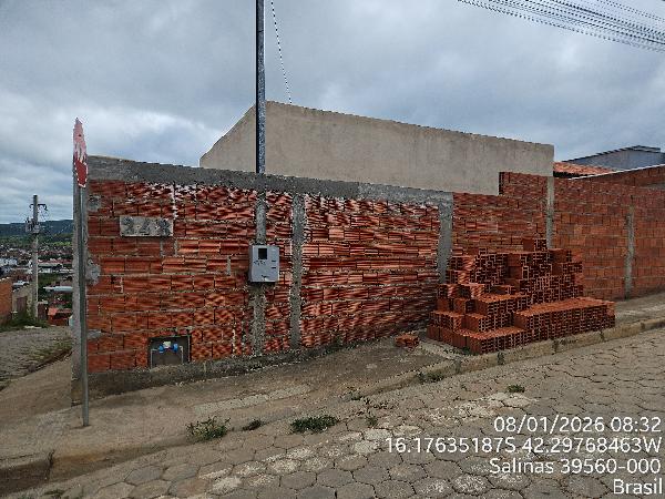 Casa em Salinas, Salinas, Rua Mato Grosso, N. 248, 704, MG. Área: 60.32m2
