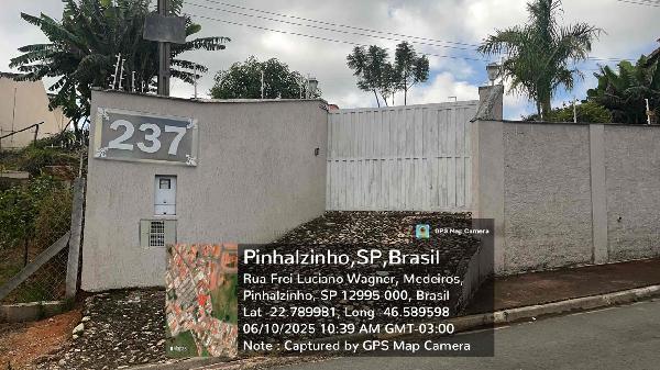 Casa em Pinhalzinho, Mutirao I, Rua Frei Luciano Wagner, N. 237, 0, 00000, SP. Área: 190.61m2