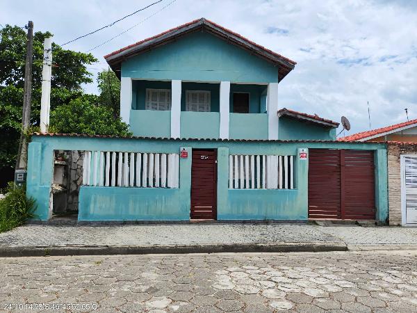 Casa em Itanhaém, Tropical, Avenida Walter Miranda, N. 353, Lt 05, Qd 09, SP. Área: 242.51m2