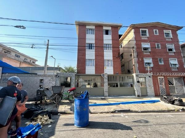 Apartamento em São Vicente, Vila Valenca, Avenida Marechal Deodoro, N. 417, Apto 14,, SP. Área: 45.08m2