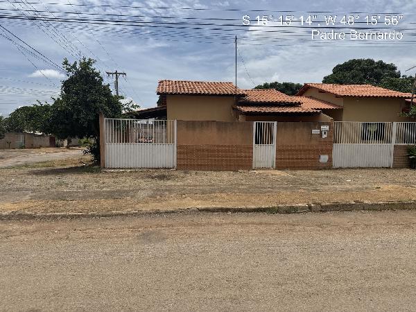 Casa em Padre Bernardo, Vila Divineia, Qd 33 Rua 09, N. S/N, Cs10, Setor A Lot Vila Divineia, GO. Área: 63.87m2