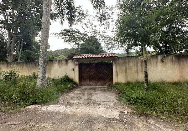 Casa em Maricá, Itaocaia Valley, Rua Urucui, N. Sn, Lote 9 Quadra 54, RJ. Área: 125m2