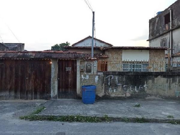 Casa em São Gonçalo, Porto Do Rosa, Rua General Horta Barbosa, N. 318, Cs 01, RJ. Área: 149m2