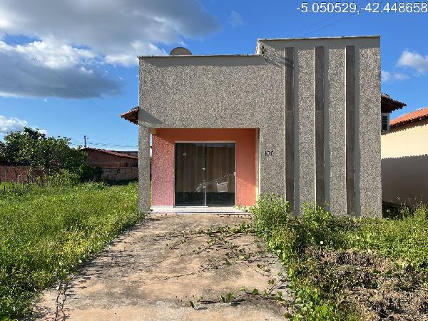 Casa em Altos, Santo Antonio, Rua 9, N. 130,, PI. Área: 58.94m2