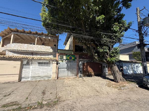 Casa em Rio de Janeiro, Marechal Hermes, Rua Latife Luvizaro, N. 242, Cs 01 Lt 02, RJ. Área: 35m2 Casa em Rio de Janeiro, Marechal Hermes, Rua Latife Luvizaro, N. 242, Cs 01 Lt 02, RJ. Área: 35m2