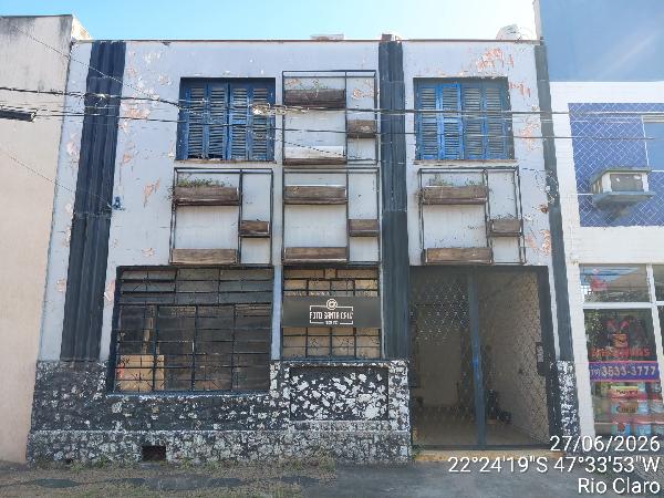 Casa em Rio Claro, Zona Central, Rua 6, N. 1713,, SP. Área: 180.31m2