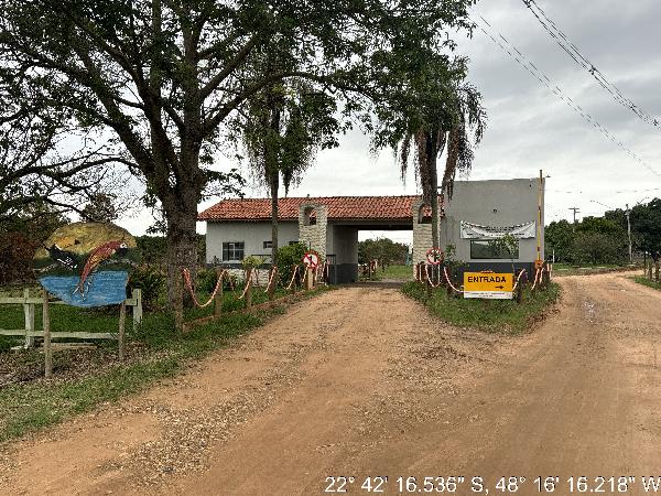 Terreno em Botucatu, Alvorada De Barra Bonita (vitoriana), Rua Mario Pascoal Righeto, N. Sn, Lote 5 Quadra 37, SP. Área: 1525m2
