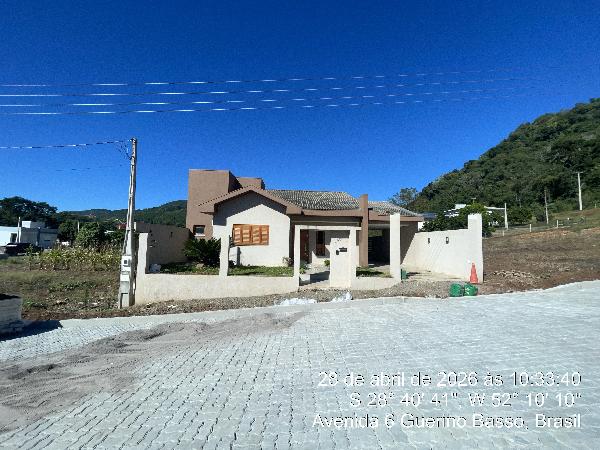 Casa em Nova Alvorada, Centro, Rua 32 Santo Salla, N. 699, Lt 08 Qd 24, RS. Área: 160.6m2