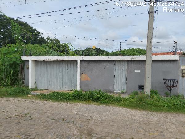 Casa em Floriano, Manguinha, Rua Aluisio Ribeiro, N. 1168,, PI. Área: 107.01m2
