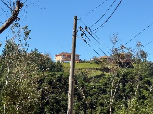 Casa em Campos do Jordão, Vila Chantal, Rua Joseane Rodrigues Da Silva, N. 485, Lote Nº 7w, Quadra I, SP. Área: 458.41m2
