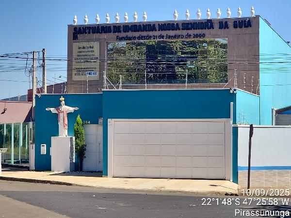 Casa em Pirassununga, Jardim Dos Ipes, Rua Mauro Boizan, N. 264, Lt 17 Qd A, SP. Área: 402.78m2