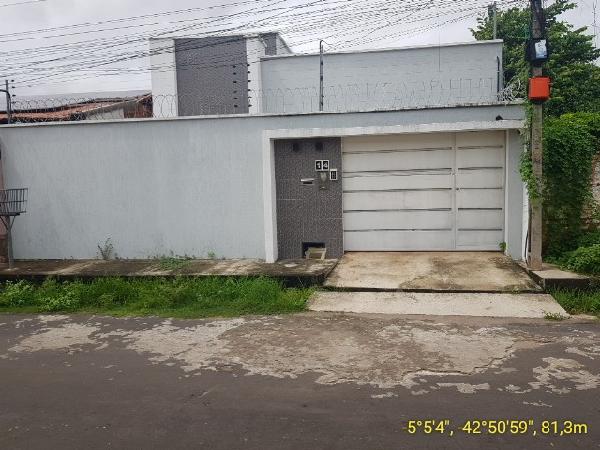 Casa em Timon, Boa Vista, Rua 08, N. 14, Qd 03 Cs 14, MA. Área: 125.85m2