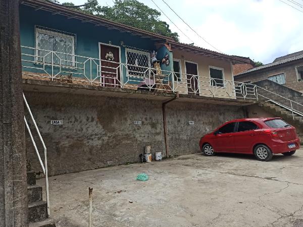 Casa em Teresópolis, Meudon, Rua Aimores, N. 605,  Casa 01, Vg Sn, RJ. Área: 51.35m2