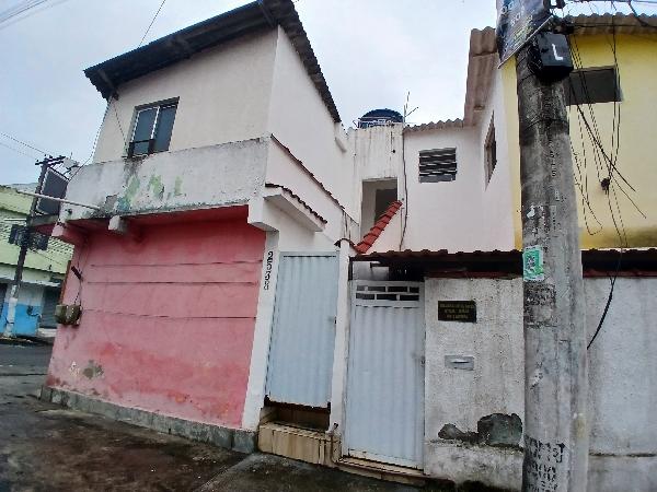 Casa em São Gonçalo, Camarao, Rua Abilio Jose De Matos, N. 2538, Cs 4, RJ. Área: 39m2