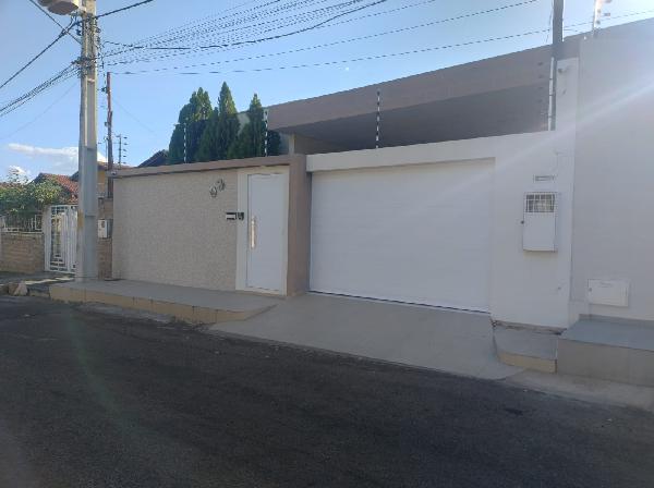 Casa em Paulo Afonso, Alves De Souza, Avenida Interlagos, N. 03, Lt 03 Qd 01, BA. Área: 83.5m2