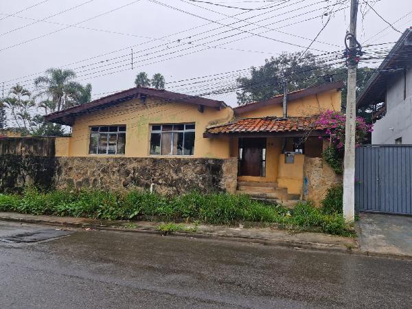 Casa em Atibaia, Caetetuba, Rua Dezoito De Julho, N. 308, Lotes 14 15 E 16, SP. Área: 512.88m2