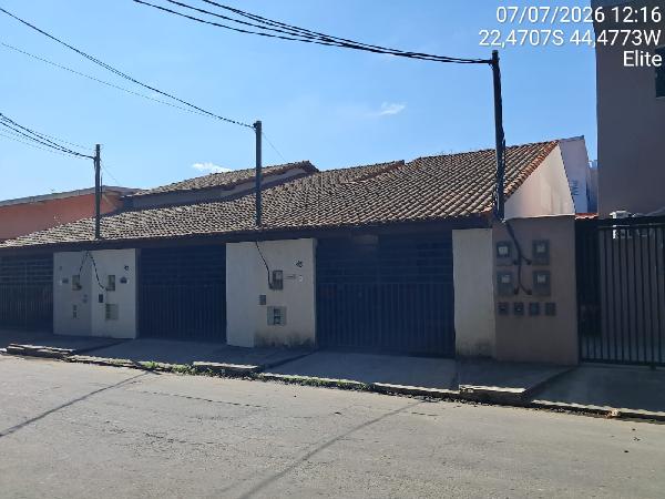 Casa em Resende, Elite, Rua Elmio Guimaraes, N. 45, Lt 1b Qd A, RJ. Área: 61.7m2