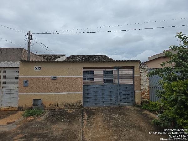 Casa em Planaltina, Setor Norte, Quadra 18, N. Sn, Casa 34, Rua B, GO. Área: 71.78m2