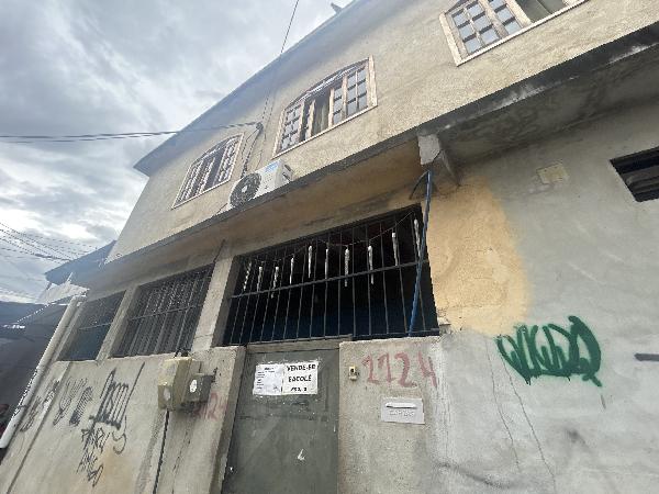 Casa em São Gonçalo, Santa Catarina, Rua Doutor Getulio Vargas, N. 2124, Cs 20 Ap 201, RJ. Área: 52.67m2 Casa em São Gonçalo, Santa Catarina, Rua Doutor Getulio Vargas, N. 2124, Cs 20 Ap 201, RJ. Área: 52.67m2
