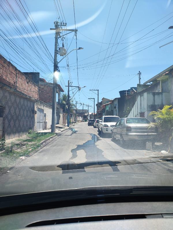 Casa em São Gonçalo, Trindade, Avenida Doutor Humberto Soeiro De Carval, N. 1200,, RJ. Área: 102.24m2
