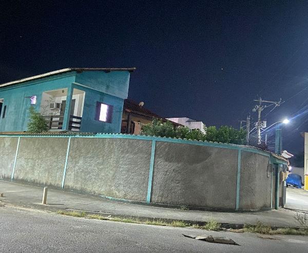 Casa em São Gonçalo, Trindade, Avenida Manaus, N. 384, Cs 01 Lt 16 Qd 181, RJ. Área: 200.17m2