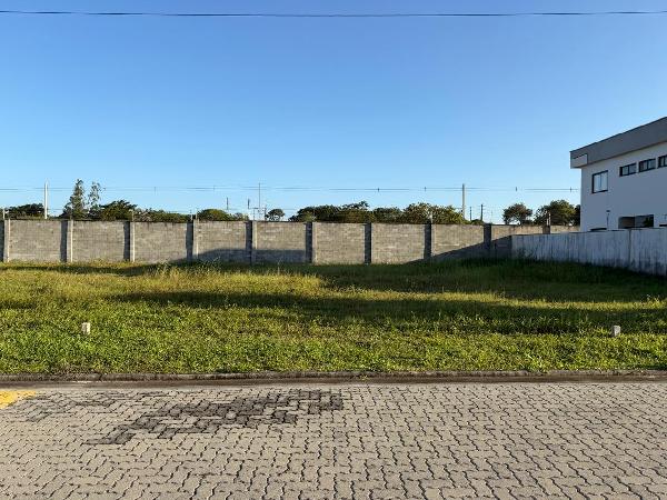 Terreno em Aquiraz, Jardins Terra Brasil, Al Das Iris, N. Sn, Lote 8 Quadra 23, CE. Área: 233.14m2