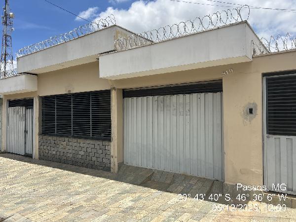 Casa em Passos, Vila Rica, Avenida Jk, N. 819, Lt 14 Qd 01, MG. Área: 192.97m2
