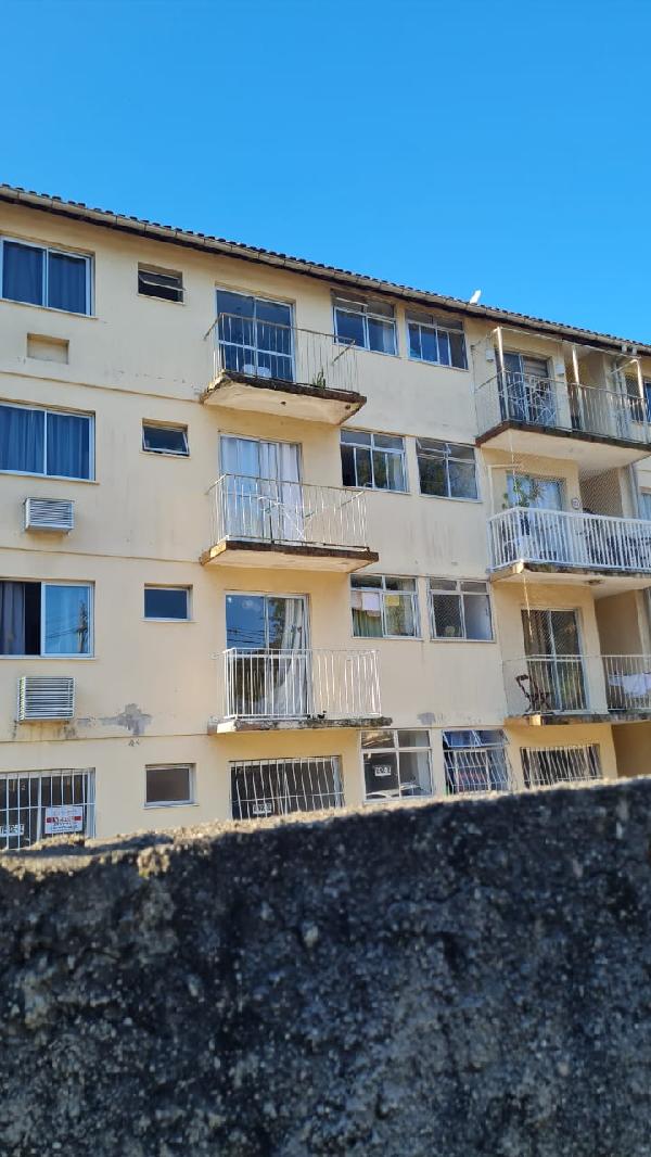 Apartamento em Niterói, Rio Do Ouro, Estrada Senador Fernandes Da Cunha, N. 1002, Apto 103, Bl D, RJ. Área: 49m2