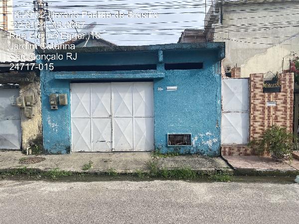 Casa em São Gonçalo, Jardim Catarina, Rua Eudino Egger, N. 30, ., RJ. Área: 60m2