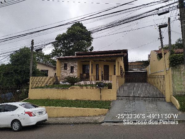 Casa em São José dos Pinhais, Pedro Moro, Rua Joao Dombrowski, N. 341, Lote 20 Quadra B, PR. Área: 220.33m2