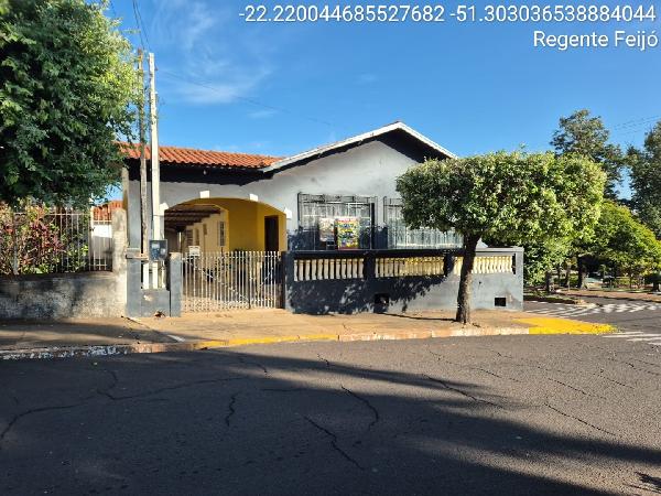 Casa em Regente Feijó, Centro, Rua Teofilo Otoni, N. 223,, SP. Área: 209.85m2