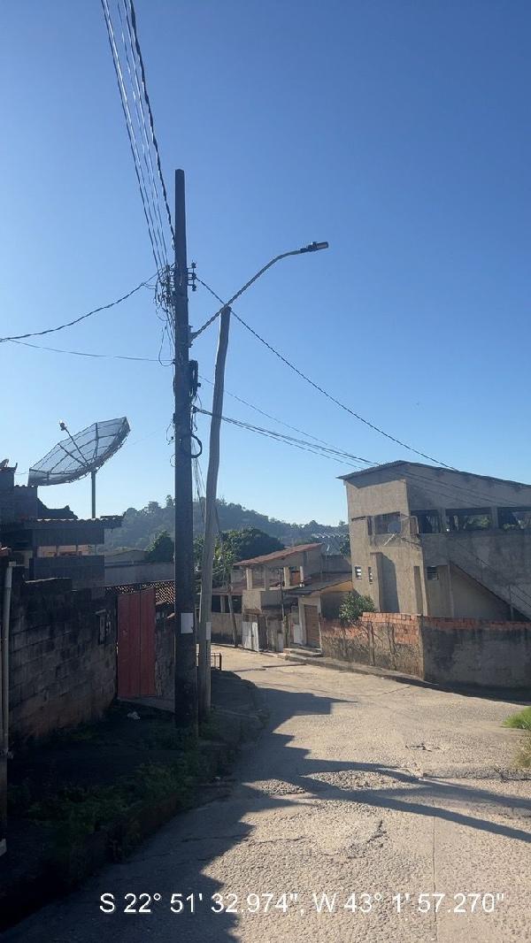 Casa em São Gonçalo, Tribobo, Rua Expedicionario Benoni Falcao Gouveia, N. 338, Lt 28, Qd 08, RJ. Área: 93.6m2