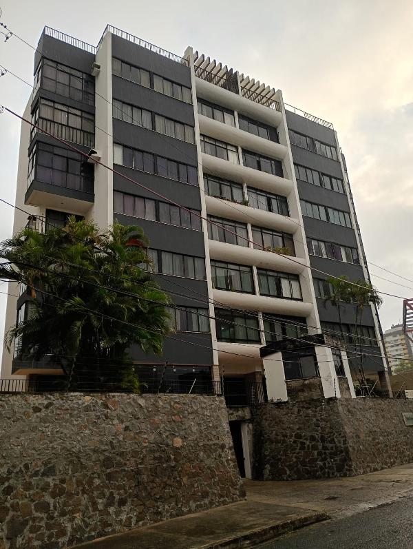 Apartamento em Salvador, Jardim Armacao, Rua Alfredo Gomes De Oliveira, N. 307, Apto 402, Lt 01 Qd 10, BA. Área: 125.95m2