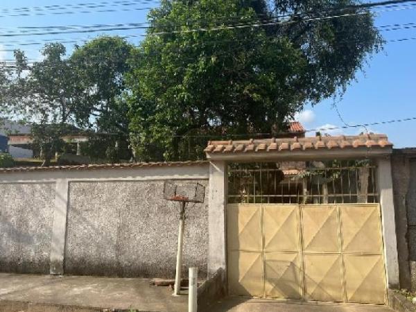Casa em São Gonçalo, Itauna, Travessa Flor De Liz Da Silva, N. 35, Lt 26 Qd D, RJ. Área: 296.38m2