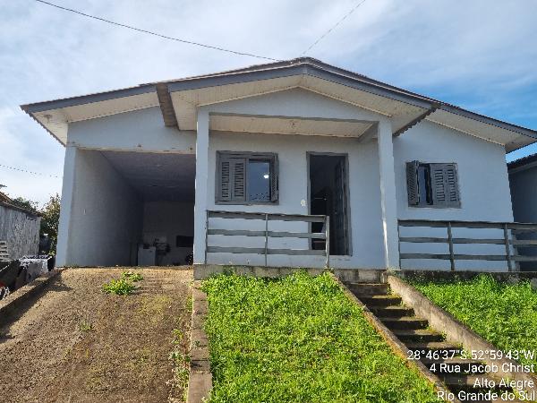 Casa em Alto Alegre, Centro, Rua Jacob Christ, N. 1, Lt 5, RS. Área: 67.54m2