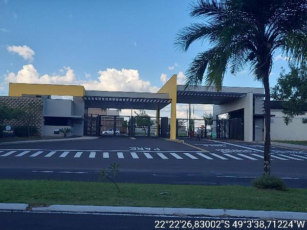 Casa em Bauru, Residencial Cidade Jardim, Rua Roberto Tomiatto Bianchi, N. 420, Lt 02 Qd I, SP. Área: 208.57m2